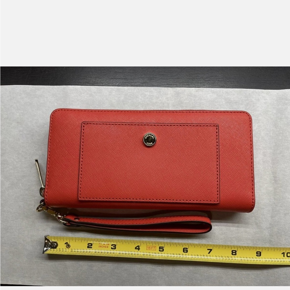 Michael Kors Deep Clutch Wristlet